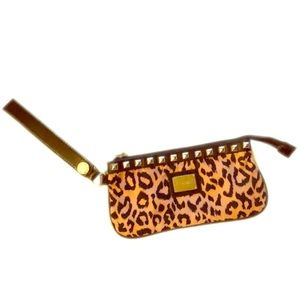 Cute Betsey Johnson Betseyville Cheetah Wristlet